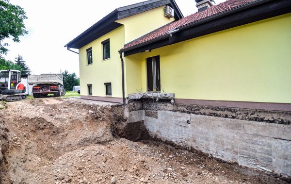 Concrete Foundation Repair in Lapeer