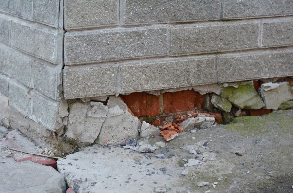 Foundation Settlement Repair in Lapeer